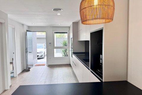 Dúplex en venta en Alicante, España 4 dormitorios, 166 m2 No. 194755 - foto 5