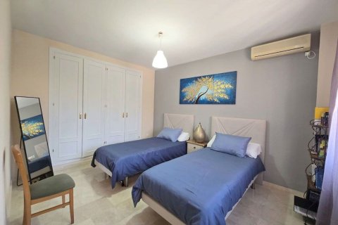Villa till salu i Alicante, Spanien 4 sovrum, 140 kvm. Nr. 194756 - foto 22