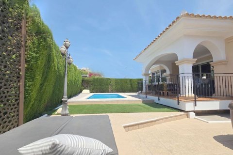 Villa till salu i Alicante, Spanien 4 sovrum, 140 kvm. Nr. 194756 - foto 26