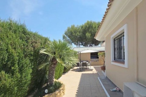 Villa till salu i Alicante, Spanien 4 sovrum, 140 kvm. Nr. 194756 - foto 28