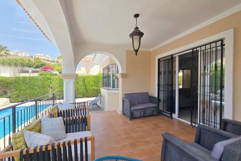 Villa till salu i Alicante, Spanien 4 sovrum, 140 kvm. Nr. 194756 - foto 5