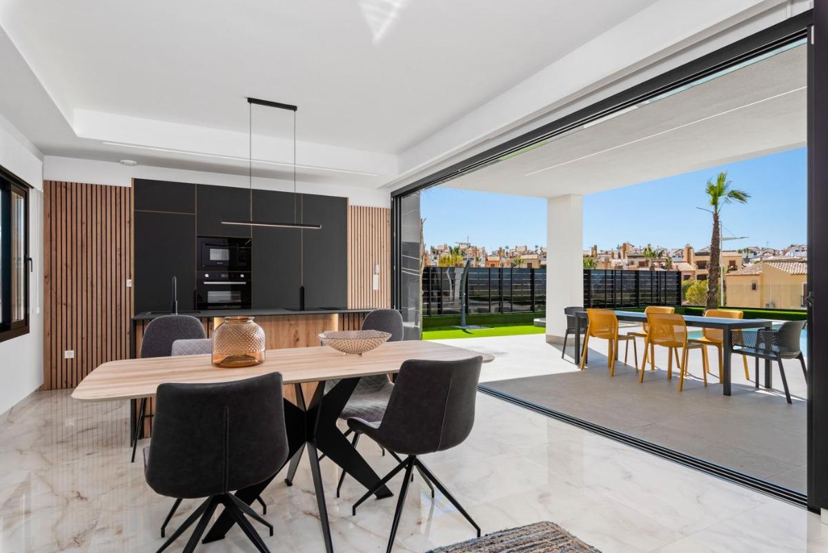 Huvila Algorfa, Alicante, Espanja 3 makuuhuonetta, 129 m2 No. 97472