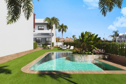 Bungalow for sale Pilar de la Horadada, Alicante, Spain 2 bedrooms, 74 sq.m. No. 97475 - photo 2