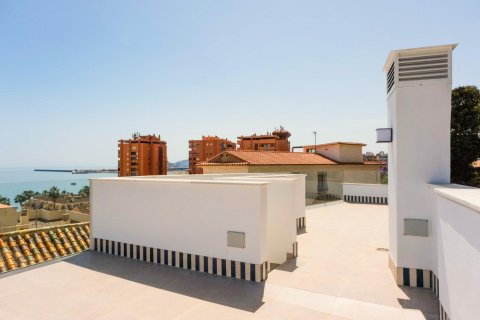 Casa adosada en venta en Málaga, España 2 dormitorios, 118 m2 No. 169829 - foto 3
