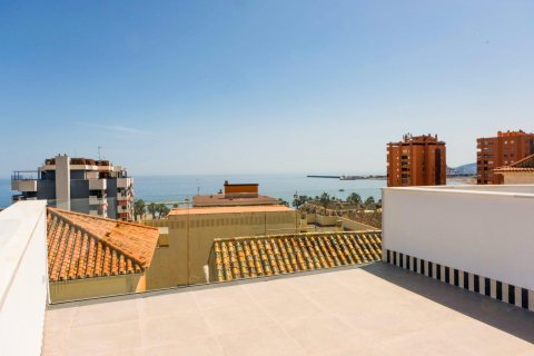 Casa adosada en venta en Málaga, España 2 dormitorios, 118 m2 No. 169829 - foto 2