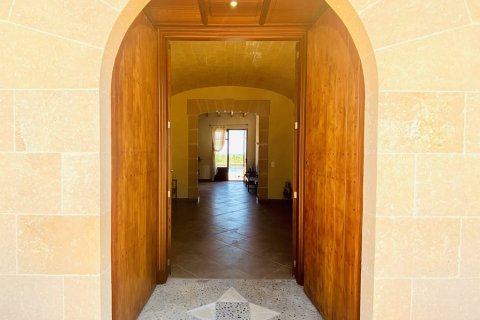 Villa for sale in Mallorca, Spain 6 bedrooms, 700 sq.m. No. 148030 - photo 24