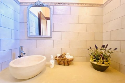 Villa for sale in Mallorca, Spain 6 bedrooms, 700 sq.m. No. 148030 - photo 20