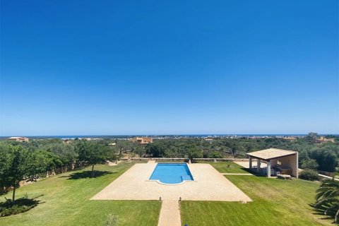 Villa for sale in Mallorca, Spain 6 bedrooms, 700 sq.m. No. 148030 - photo 2