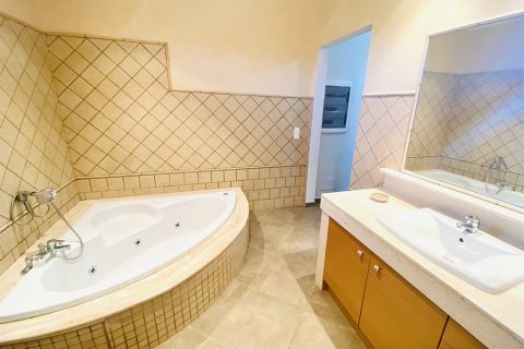 Villa for sale in Mallorca, Spain 6 bedrooms, 700 sq.m. No. 148030 - photo 8
