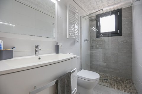 Villa for sale in El Toro, Mallorca, Spain 6 bedrooms, 240 sq.m. No. 148032 - photo 12