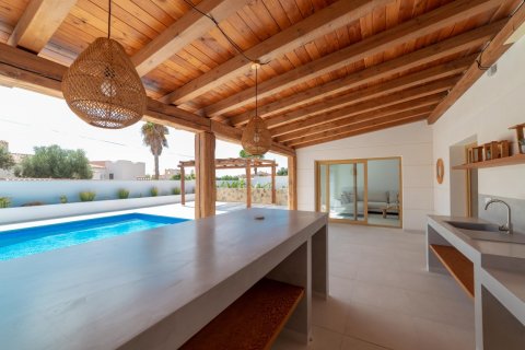 Villa for sale Torrevieja, Alicante, Spain 4 bedrooms, 190 sq.m. No. 115462 - photo 18
