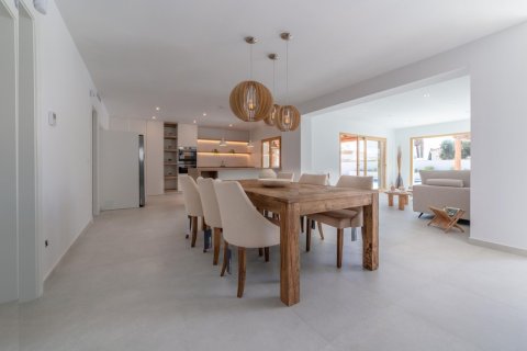 Villa for sale Torrevieja, Alicante, Spain 4 bedrooms, 190 sq.m. No. 115462 - photo 5