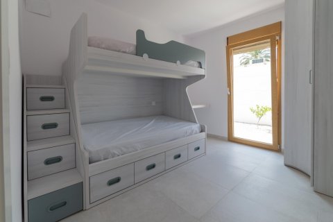 Villa for sale Torrevieja, Alicante, Spain 4 bedrooms, 190 sq.m. No. 115462 - photo 16