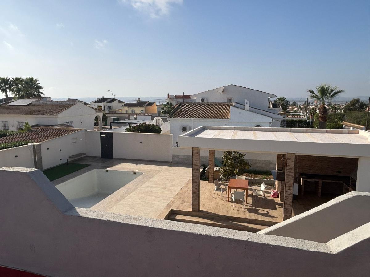 Villa in Torrevieja, Alicante, Spain 2 bedrooms, 75 sq.m. No. 149147