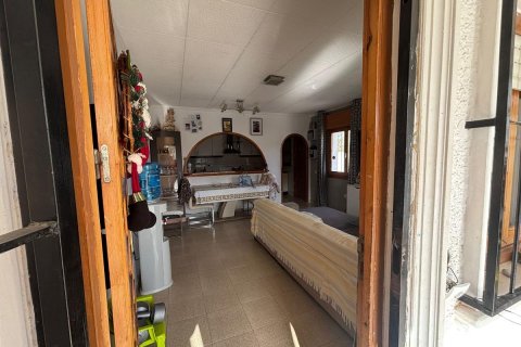 Villa for sale in Torrevieja, Alicante, Spain 2 bedrooms, 75 sq.m. No. 149147 - photo 13