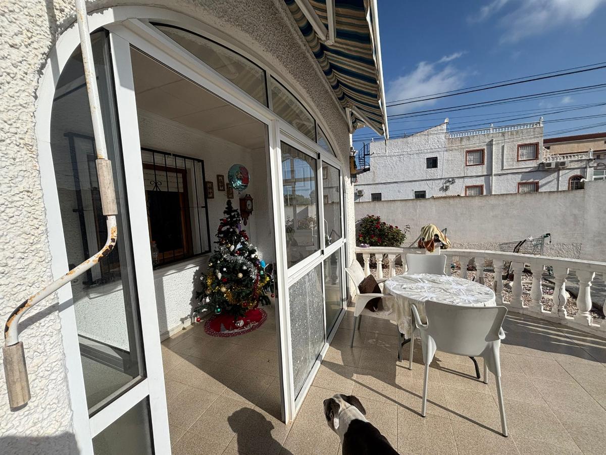 Villa in Torrevieja, Alicante, Spain 2 bedrooms, 75 sq.m. No. 149147