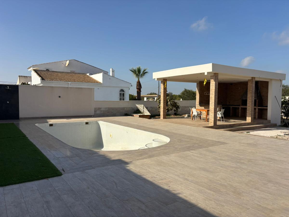 Villa in Torrevieja, Alicante, Spain 2 bedrooms, 75 sq.m. No. 149147