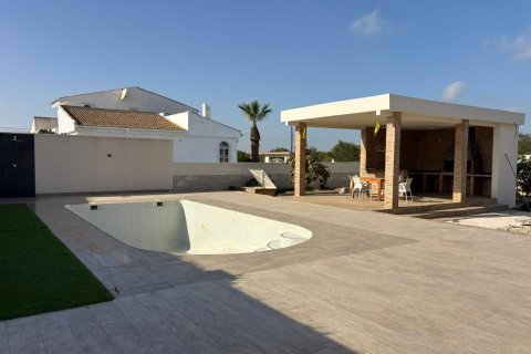 Villa for sale in Torrevieja, Alicante, Spain 2 bedrooms, 75 sq.m. No. 149147 - photo 22