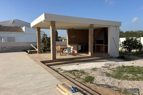 Villa for sale in Torrevieja, Alicante, Spain 2 bedrooms, 75 sq.m. No. 149147 - photo 19