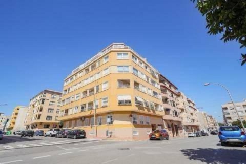 Ático en venta en Guardamar del Segura, Alicante, España 3 dormitorios, 142 m2 No. 149148 - foto 3