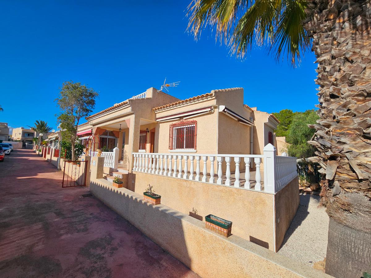 Villa in Algorfa, Alicante, Spain 3 bedrooms, 84 sq.m. No. 149152