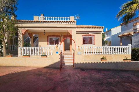 Villa en Algorfa, Alicante, España 3 dormitorios, 84 m2 No. 149152