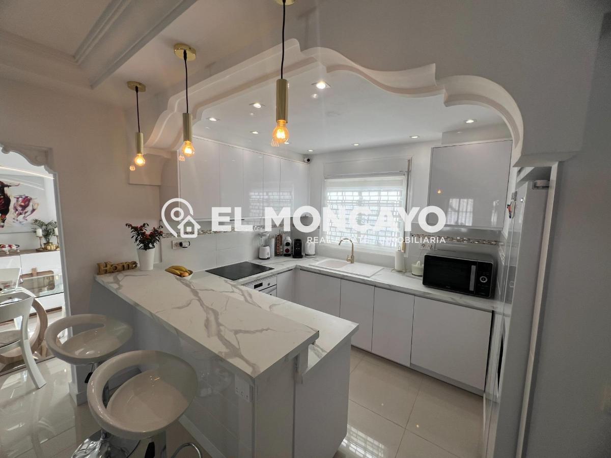 Huvila Algorfa, Alicante, Espanja 5 makuuhuonetta, 225 m2 No. 149151