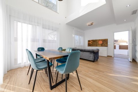 Villa à vendre à Torrevieja, Alicante, Espagne, 3 chambres, 238 m2 No. 145685 - photo 2