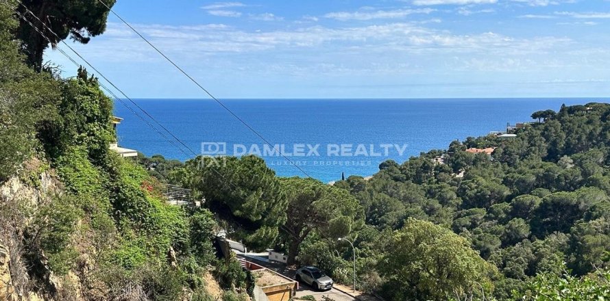 Land plot in Tossa de Mar, Girona, Spain 742 sq.m. No. 177275