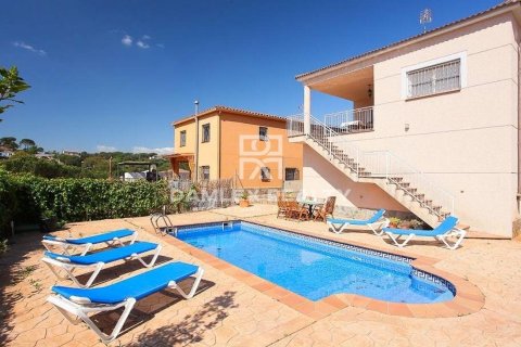Hus i Lloret de Mar, Girona, Spanien 4 sovrum, 154 kvm. Nr. 177271