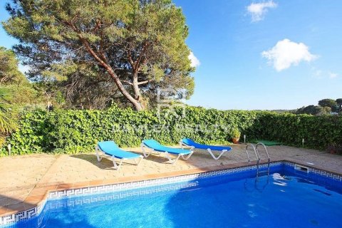 Hus till salu i Lloret de Mar, Girona, Spanien 4 sovrum, 154 kvm. Nr. 177271 - foto 12