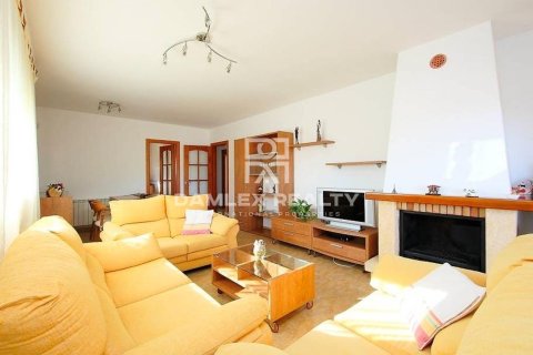 Hus till salu i Lloret de Mar, Girona, Spanien 4 sovrum, 154 kvm. Nr. 177271 - foto 6