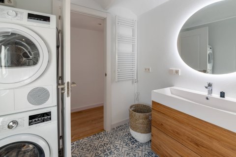 Apartment for rent in Palma de Majorca, Mallorca, Spain 3 bedrooms, 130 sq.m. No. 152049 - photo 14