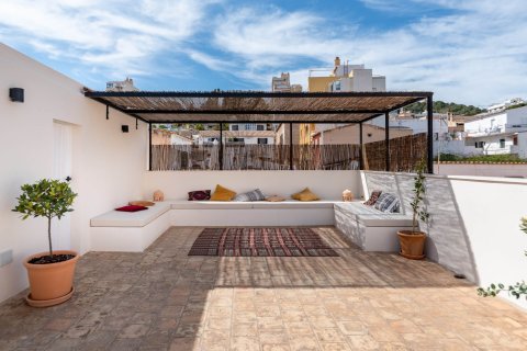 Apartment in Palma de Majorca, Mallorca, Spain 3 bedrooms, 130 sq.m. No. 152049