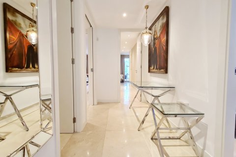 Apartment for rent in Bendinat, Mallorca, Spain 3 bedrooms, 264 sq.m. No. 152052 - photo 25