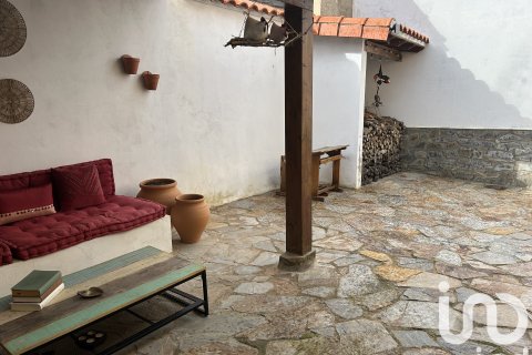 House for sale in Leon, Spain 4 bedrooms, 169 sq.m. No. 185834 - photo 6