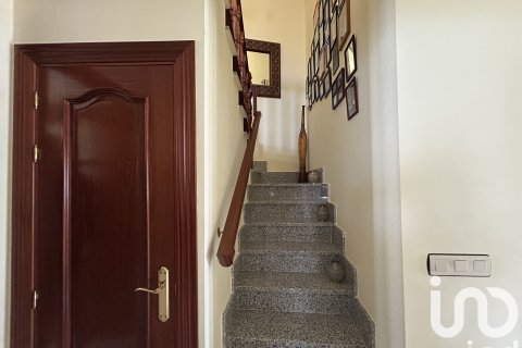 House for sale in Leon, Spain 4 bedrooms, 169 sq.m. No. 185834 - photo 15