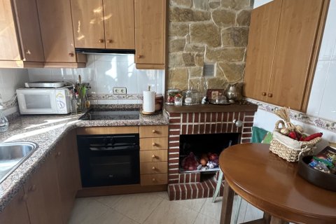 House for sale in Leon, Spain 4 bedrooms, 169 sq.m. No. 185834 - photo 8