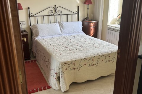 House for sale in Leon, Spain 4 bedrooms, 169 sq.m. No. 185834 - photo 16