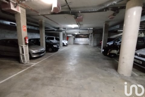 Pysäköinti myytävänä Girona, Espanja , 8 m2 No. 185835 - kuva 11