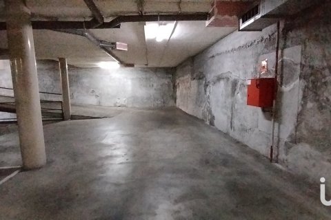 Pysäköinti myytävänä Girona, Espanja , 8 m2 No. 185835 - kuva 9