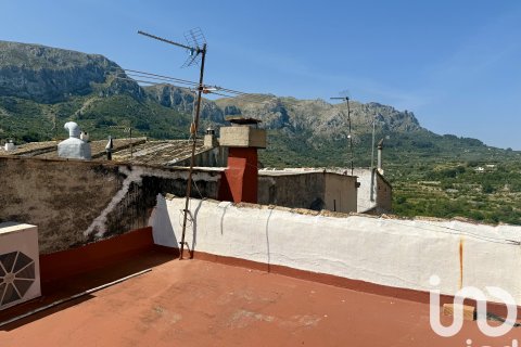 Villa till salu i Vall De Gallinera, Alicante, Spanien 261 kvm. Nr. 185838 - foto 16