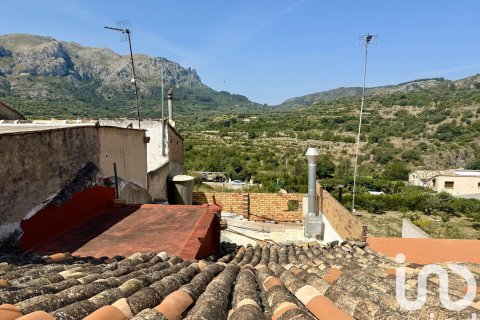 Villa till salu i Vall De Gallinera, Alicante, Spanien 261 kvm. Nr. 185838 - foto 2