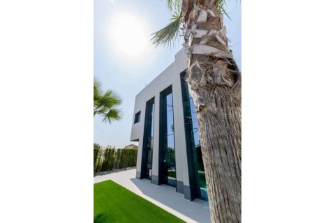 Villa pārdošanā Dehesa De Campoamor, Alicante, Spānijā 3 istabas, 319 m2 Nr. 188787 - attēls 3