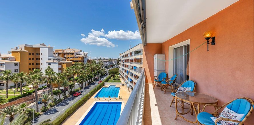 Appartamento a Torrevieja, Alicante, Spagna 3 camere da letto, 110 mq. N° 148945