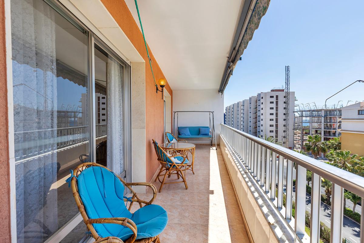Apartamento en Torrevieja, Alicante, España 3 dormitorios, 110 m2 No. 148945
