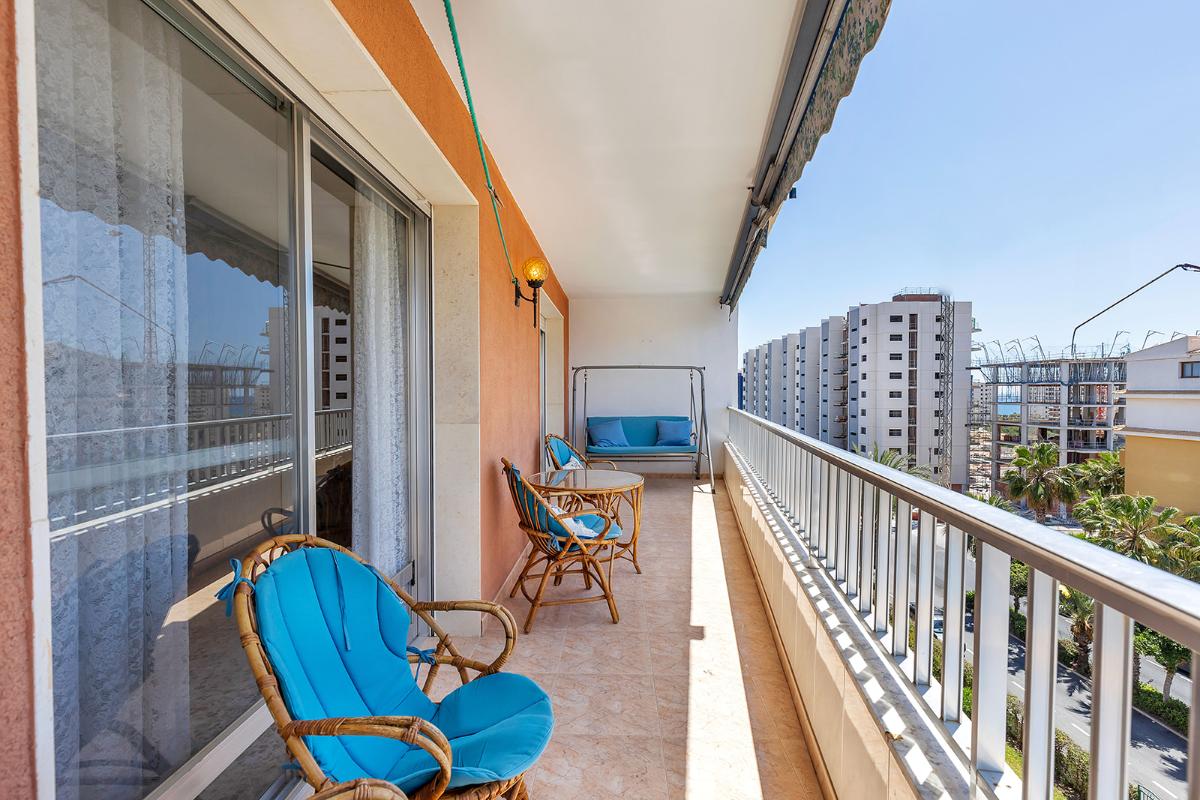 Apartamento en Torrevieja, Alicante, España 3 dormitorios, 110 m2 No. 148945