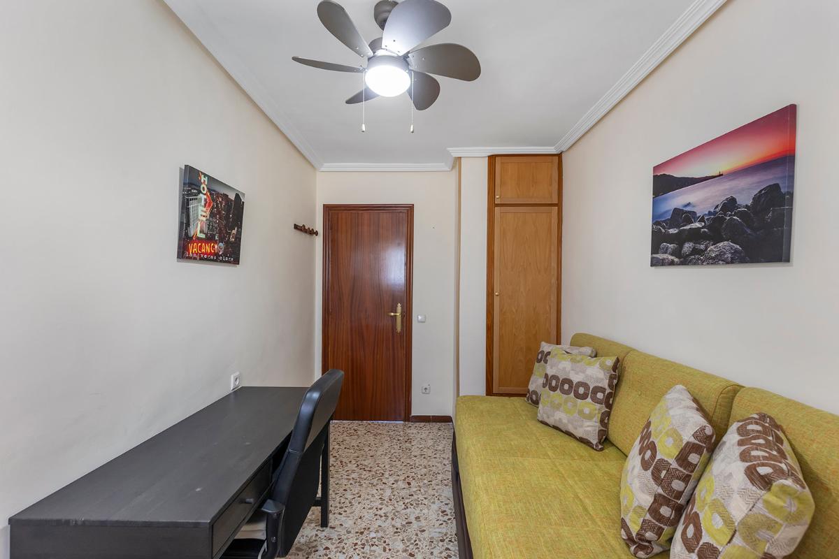 Apartamento en Torrevieja, Alicante, España 3 dormitorios, 110 m2 No. 148945