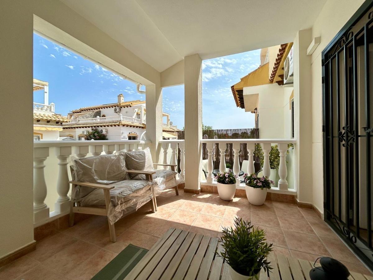 House in Orihuela, Alicante, Spain 3 bedrooms, 82 sq.m. No. 148943