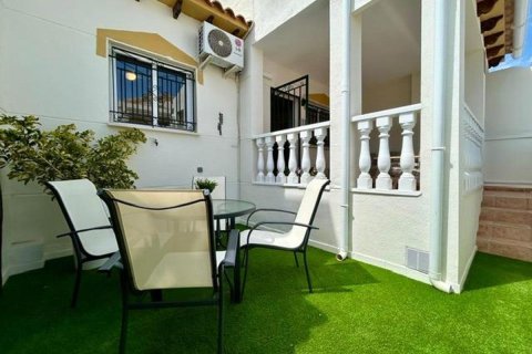 House à Orihuela, Alicante, Espagne 3 chambres, 82 m2 No. 148943